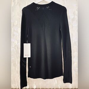 Lululemon “Time To Restore” Slim, Hip length Cashmere blend Sweater Sz 2 Black 🖤